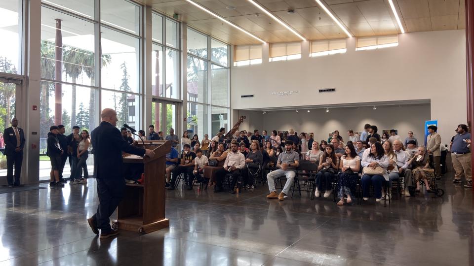 Marshall Johnston speaks at Undergraduate Research Night